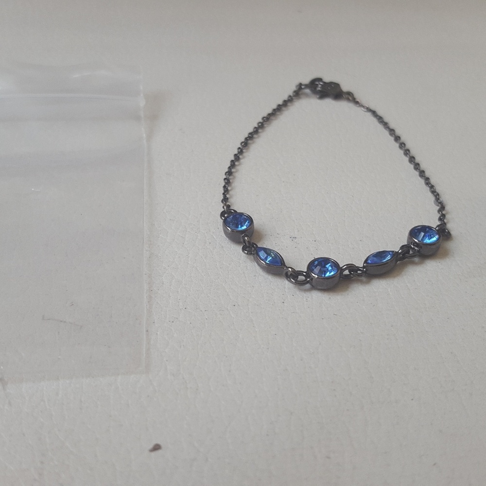 NEW Ann Taylor Loft Blue Bracelet Earring Set women jewelry hand rhinestone - Picture 4 of 4